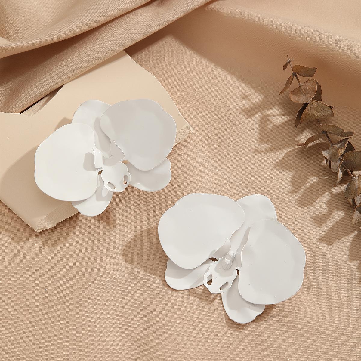 

Модные висячие серьги для женских украшений белый