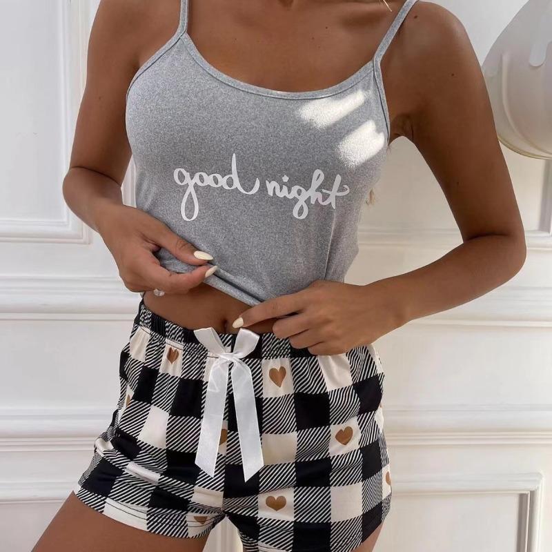 

Летняя женская сексуальная пижама на бретельках, женский топ с буквенным принтом в паре с клетчатыми шортами, домашний пижамный комплект L