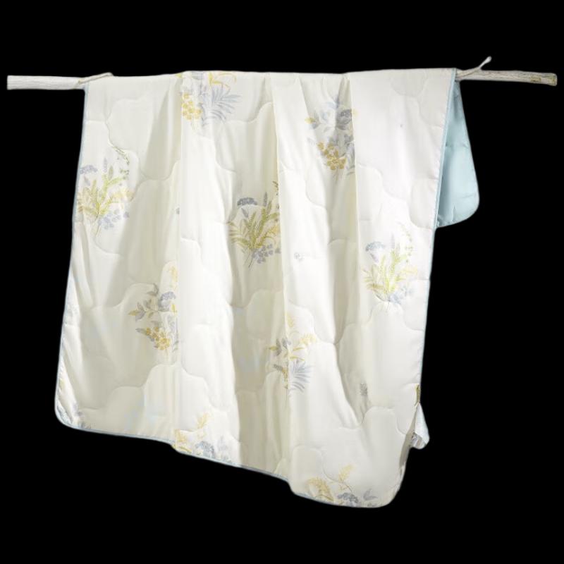 

Mercury Home Textiles Breeze Floral Antibacterial All-Season Quilt