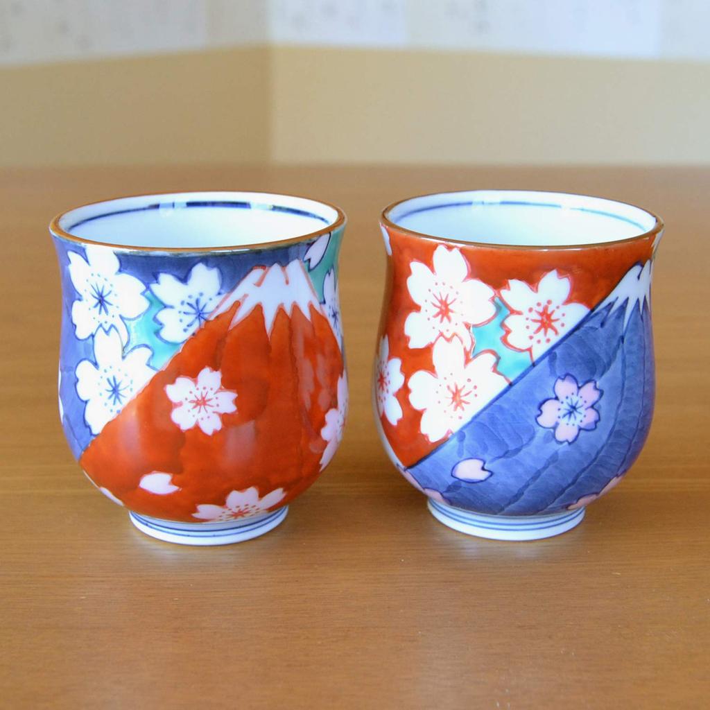 Stylish Arita Ware Fuji and Nabeshima Fuji Perfect for a Gift Made In Mt. Teacups, Couple. Boxed. Japan.