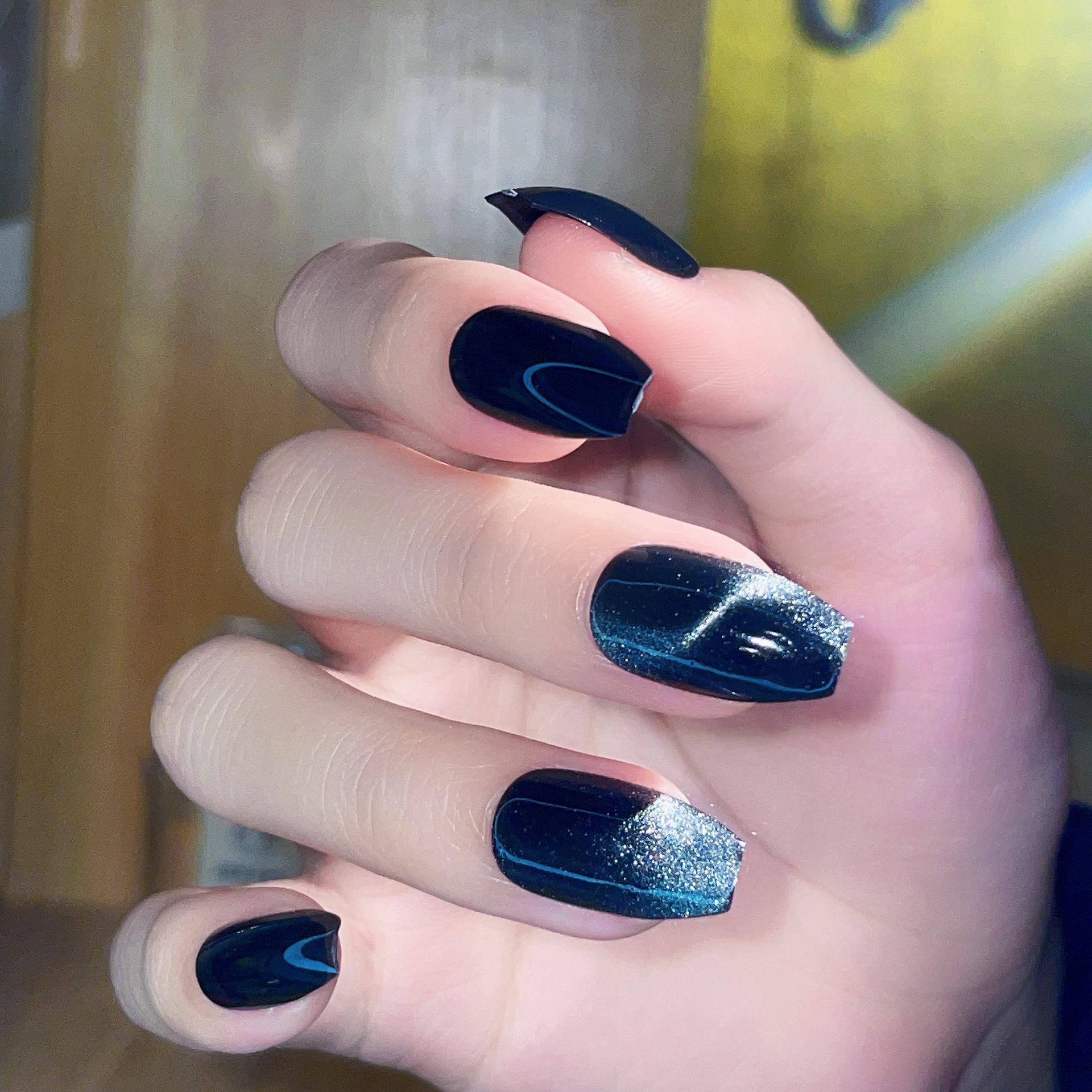 

24-Piece Black Crystal Cat Eye Press-On Short Ballet Nails