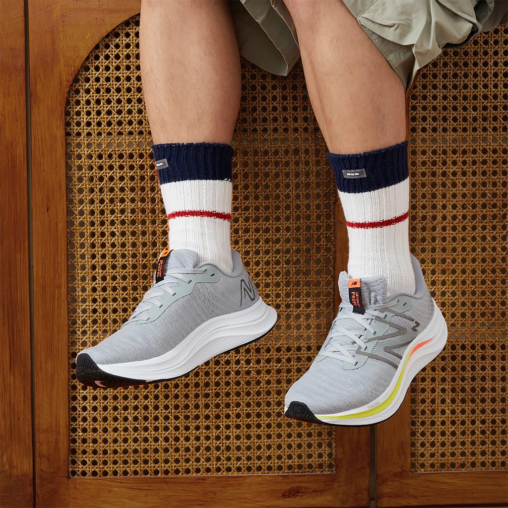 New Balance FuelCell Propel v4 Quartz Grey Men Sneakers Black MFCPRLH4