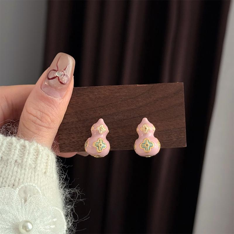 

Изысканное ретро жемчужное колье-тыква с оригинальным дизайном из капельной эмали