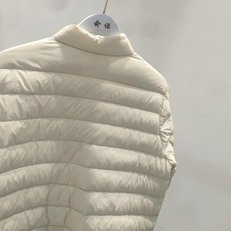 Women's Lightweight Down Jacket - Autumn & Winter, Stand-Up Collar, Slimming Fit, Fashionable & Petite Design