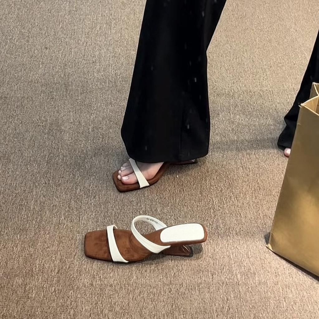 Design Sense Niche Wedge Heel Slippers Women's Summer Wear Soft Sole with High Heels Silver Sandals