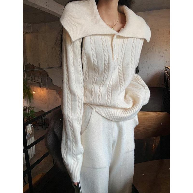 

Женский трикотажный костюм-двойка с косами на лацканах, осенне-зимний ленивый повседневный новый комплект с широкими брюками и трикотажным свитером One size