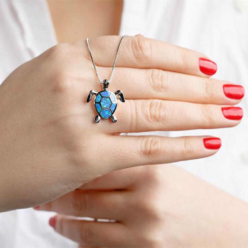 Bohemia Cute Turtle Pendant Necklace For Women Inlay White Imitation Opal Necklace Wedding Party Jewelry Christmas Gifts for Her