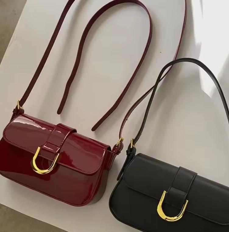 Retro Patent Leather Shoulder Bags For Women Luxury Flap Crossbody Bag Solid Color Underarm Bags Red Crossbody Lady Handbag
