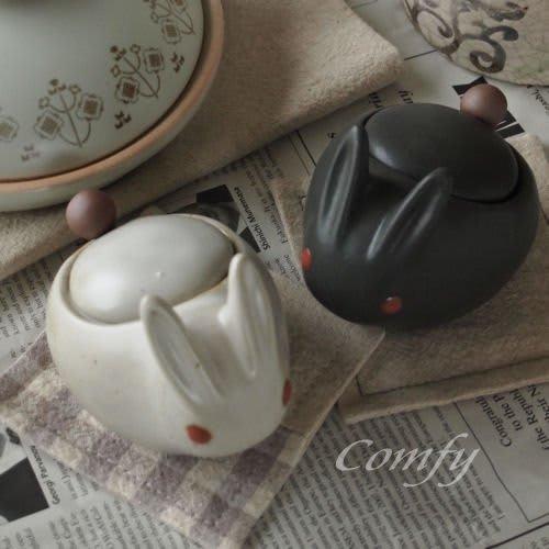 Country Goods Rabbit Pot, Ivory, Seasoning Container, Sugar Pot, Kitchen