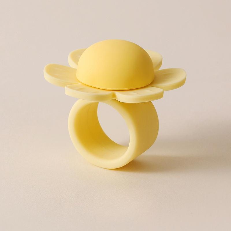 

Flower Door Handle Anti-collision Cover Made of Silicone, Silent Protection Pad, Rear Anti-collision Protection Mat for The Door теплый желтый