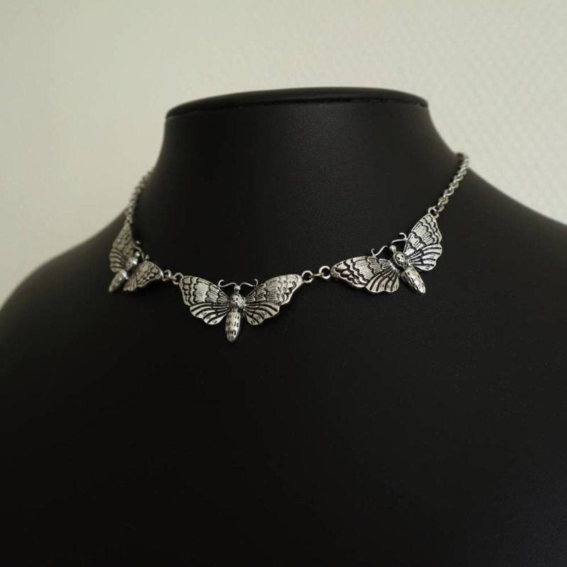 1pc Vintage Skeleton Moth Necklace, Gold Metal Material, Punk Style, Unisex Everyday Wear