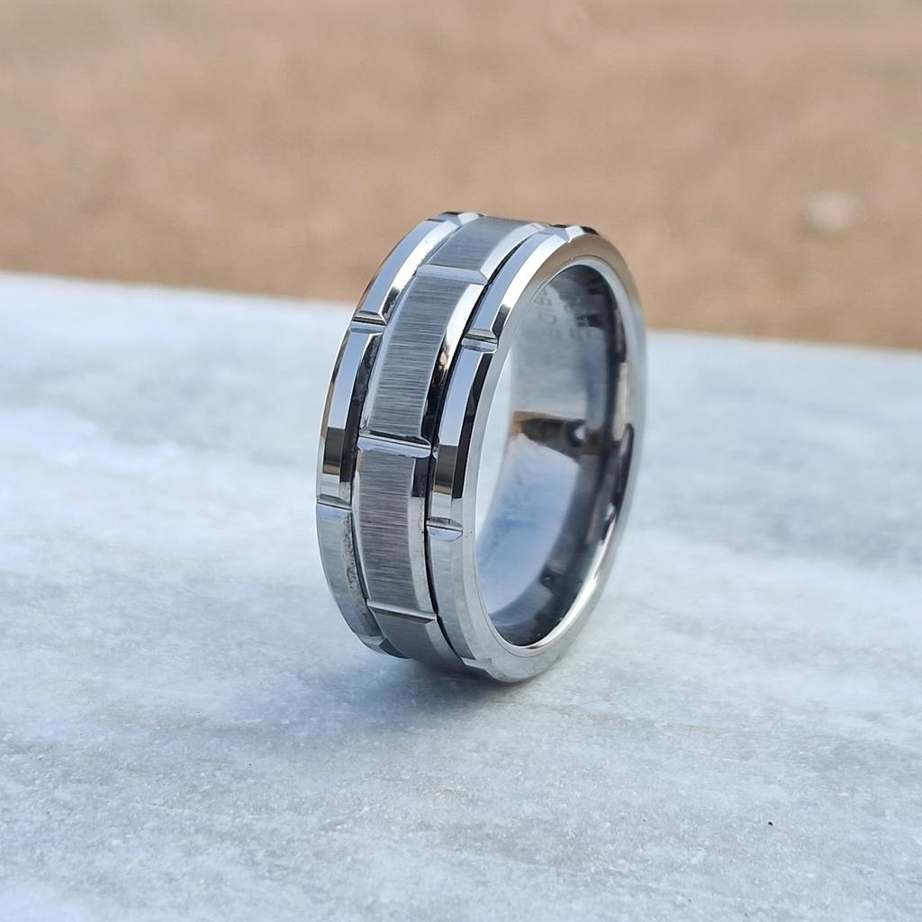 8mm Silver Tungsten Ring for Men–Durable with Mechanical Seal Inlay. Sleek and Unique Design, Perfect for Everyday Wear or Special Occasion