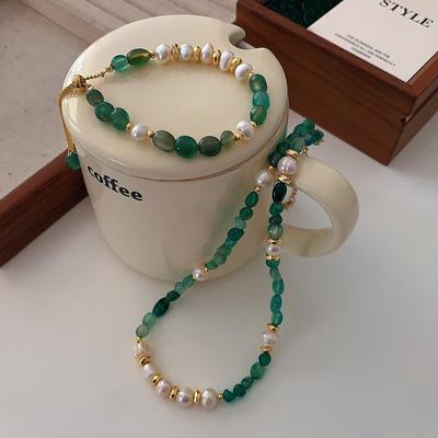 Natürliche Rohstein-Dongling-Jade-Perlenkette für Damen, literarische und antike High-End-Schlüsselbeinkette, Zubehör, grüne Kristallhalskette