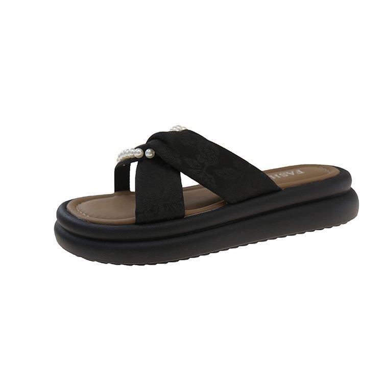 Thick bottom heightening outer wear one-word slippers female 2025 summer new fairy wind French beach pearl cool slippers
