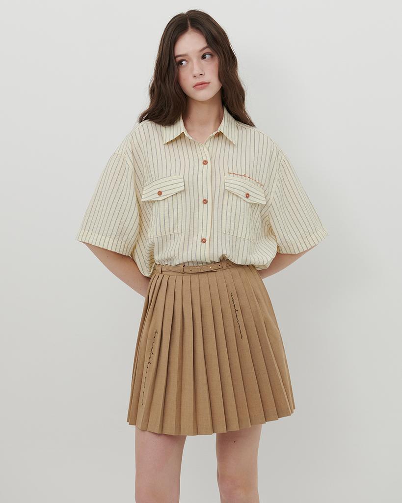 Eoboneoseu Logo Print Pleated Skirt [Beige]