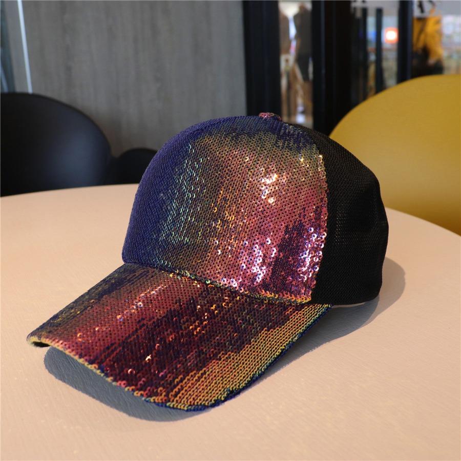 Summer mesh sequin hat - breathable, sun-proof, sun-shielding hat for outdoor activities. Fashionable and versatile Korean baseball cap with a brim.