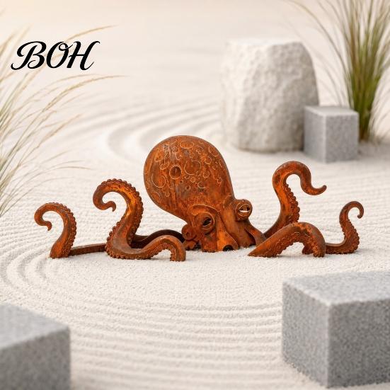 Rust-mottled Octopus Ornament Rust Patina Giant Squid Garden Sculpture, Handmade Metal Statue for Beachfront Villa Decoration Outdoor Lawn, Patio, and