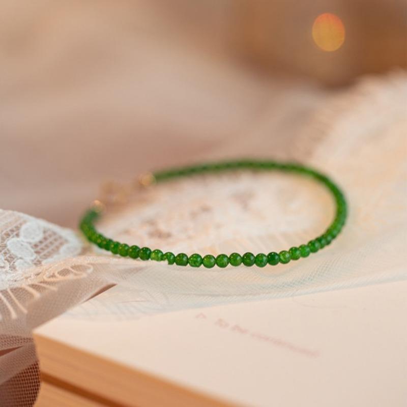 Emerald Green Beaded Bracelet with Gold Clasp – Dainty Minimalist Crystal Bracelet for Women, Luxury Everyday Gift Jewelry
