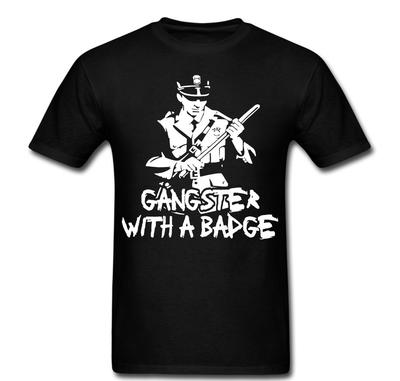 Gangster mit Marke Polizist Polizei T-Shirt