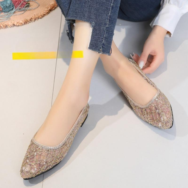 Large-sized Single-shoe Women's Summer Hollow Mesh Fabric Fashionable Pointed Toe Casual Flat Bean Shoes