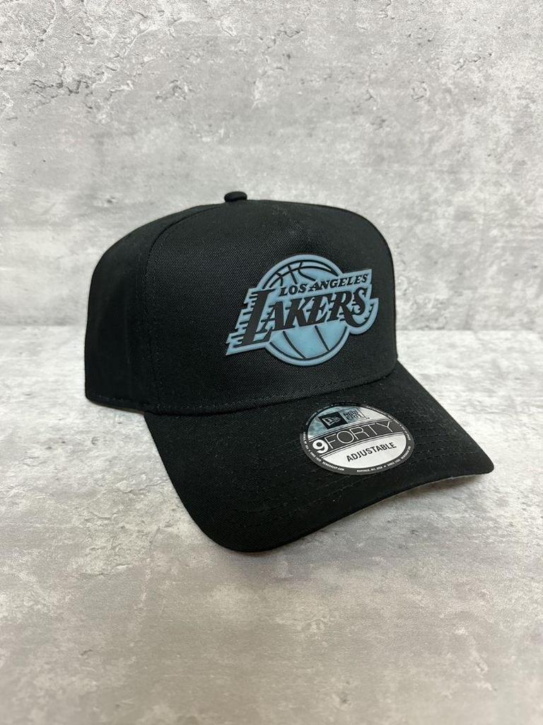 [USED] New Era Los Angeles Lakers Rubber Badge Cap