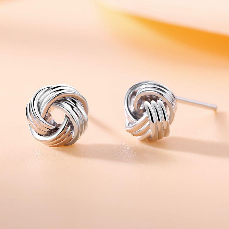2025 Elegant Classic Twisted Stud Earrings for Students