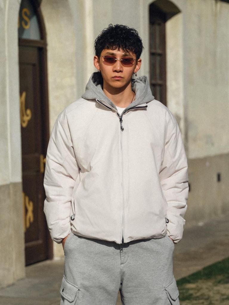 TRS Men's 25AW Water-Repellent Lightweight Jacket with 3M Thinsulate and Graphene Lining