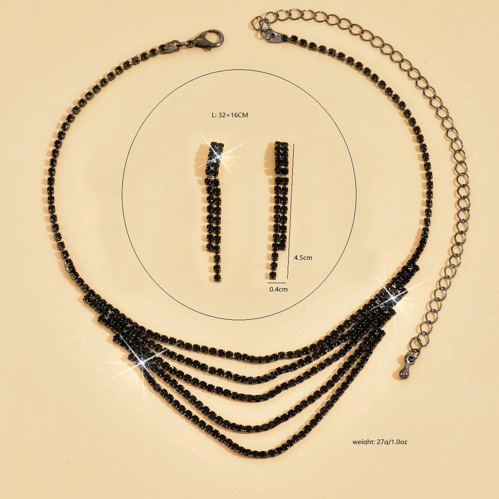 Boucles d'oreilles légères et luxueuses en chaîne de clavicule avec strass