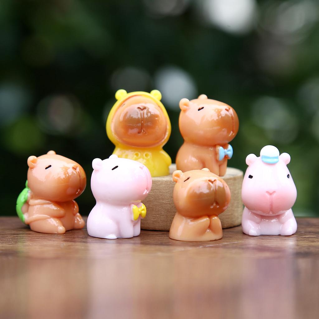 10Pcs/Set New Mini Simulation Capybara Resin Doll Toys Creative Cute Animal Capybara Micro Landscape Desktop Decor Ornaments