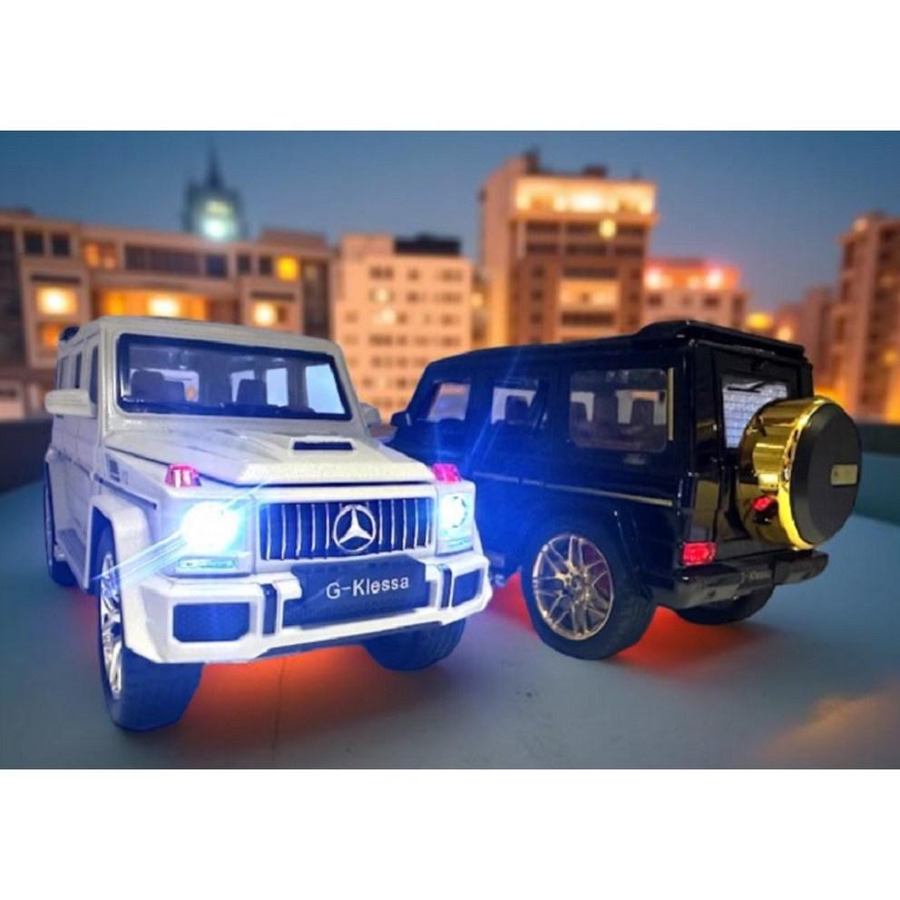 Mercedes-Benz G-Wagen 1:24 Scale Diecast Model Car - Black