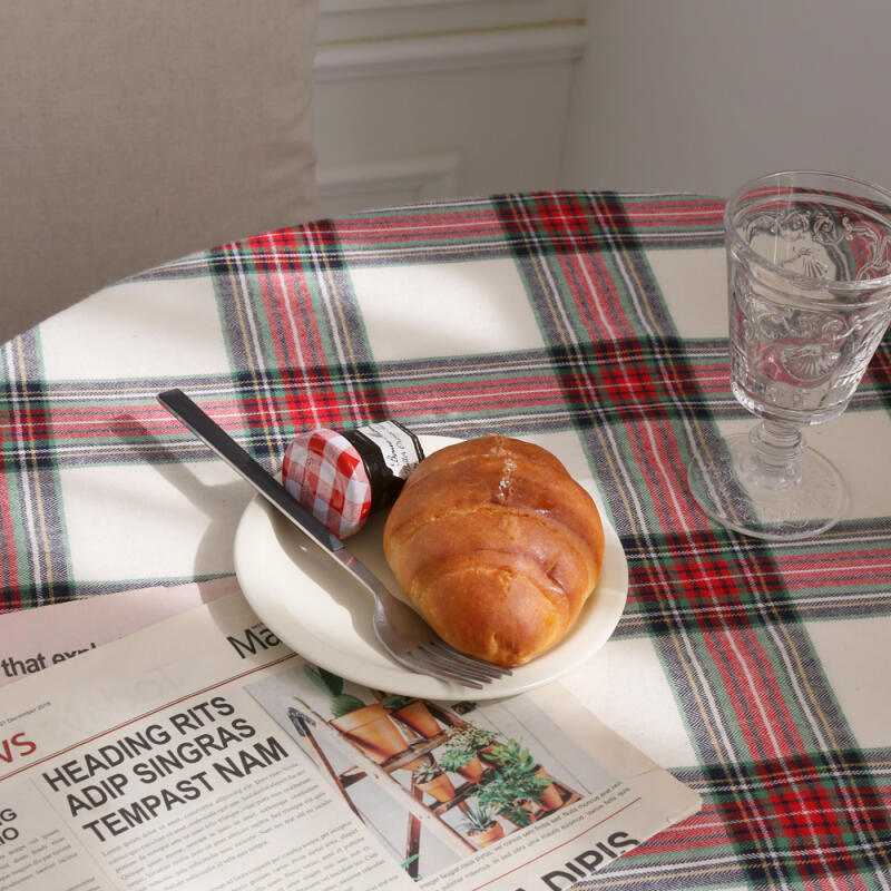 Holly Check Tablecloth XL (140cmx220cm) Green Check