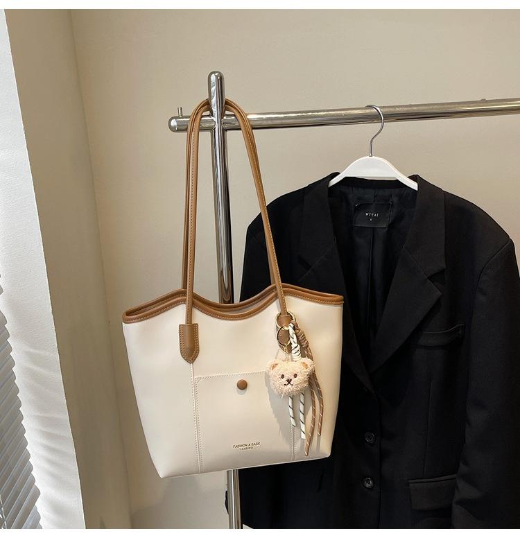 Large-capacity Bag Women's New Simple Shoulder Messenger Bag High-end College Student Commuting Tote Bag