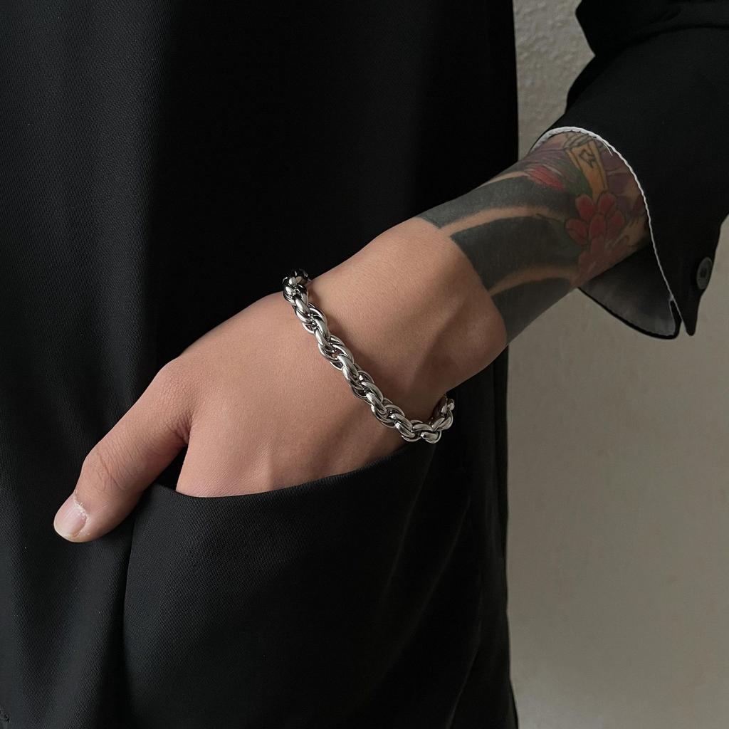 Trendy Retro Hand-woven Twist Hip-hop Stacked Accessories Versatile Men's Simple Men's and Women's Jewelry Bracelets Men's 2026