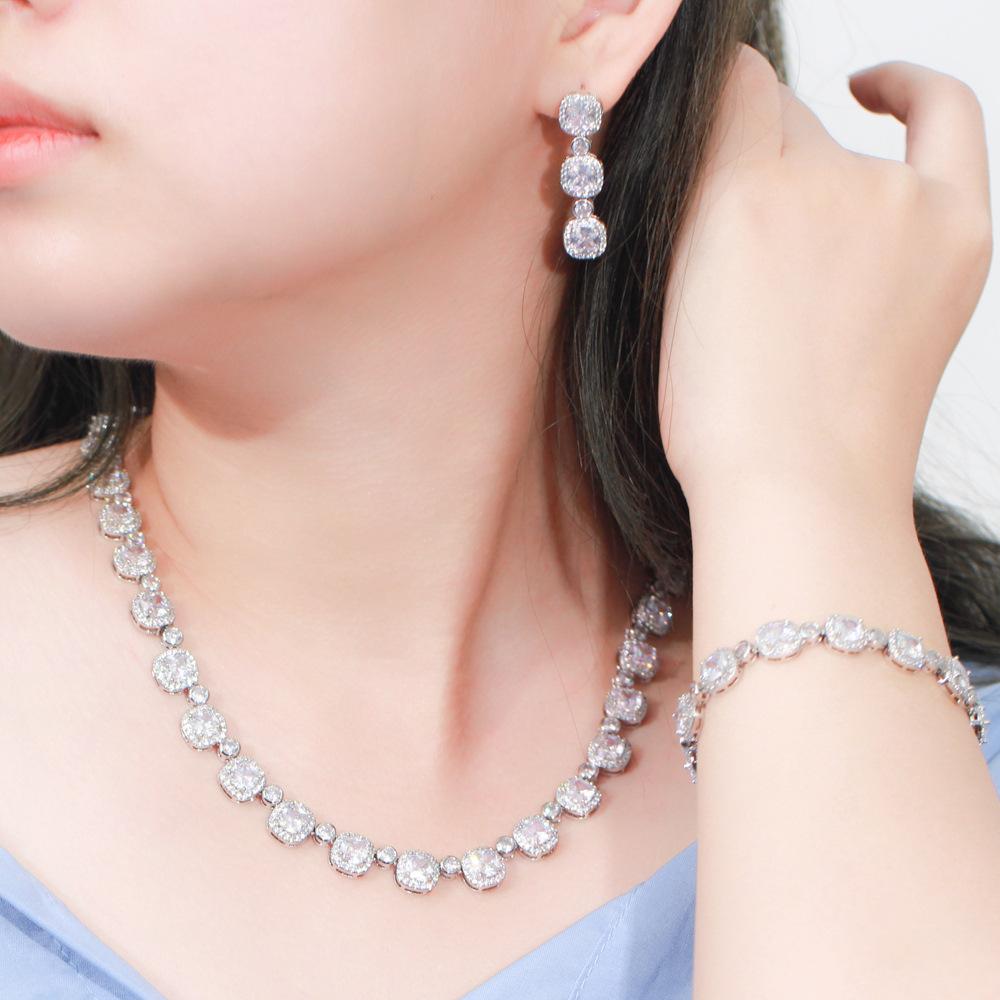 Zircon Necklace Earrings Set Chain Full Diamond Wedding Dress Dinner Accessories Two-Piece Set