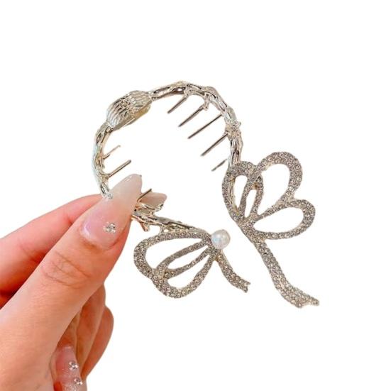 

Элегантная заколка для волос в виде булочки с инкрустацией стразами в форме банта, держатель для хвоста из искусственного жемчуга, противоскользящие зубы, головной убор для волос с когтями на затылке золотистый