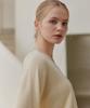 JE NE SAIS QUOI [100% Cashmere] Loose Fit V-Neck Cashmere Knit_ Butter