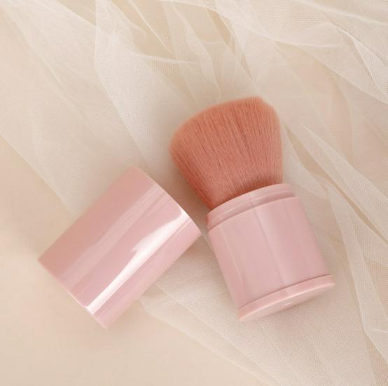 

Large Retractable Powder Brush with Lid - Soft Bristles, Mushroom Head, Portable for Loose Powder and Blush.