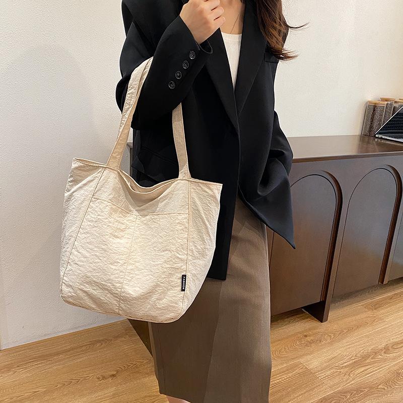 Japanese Aesthetic, Foreign Style, Personalized Leisure Shoulder Bag, Female Student Class Handbag, Niche Commuter Tote Big Bag