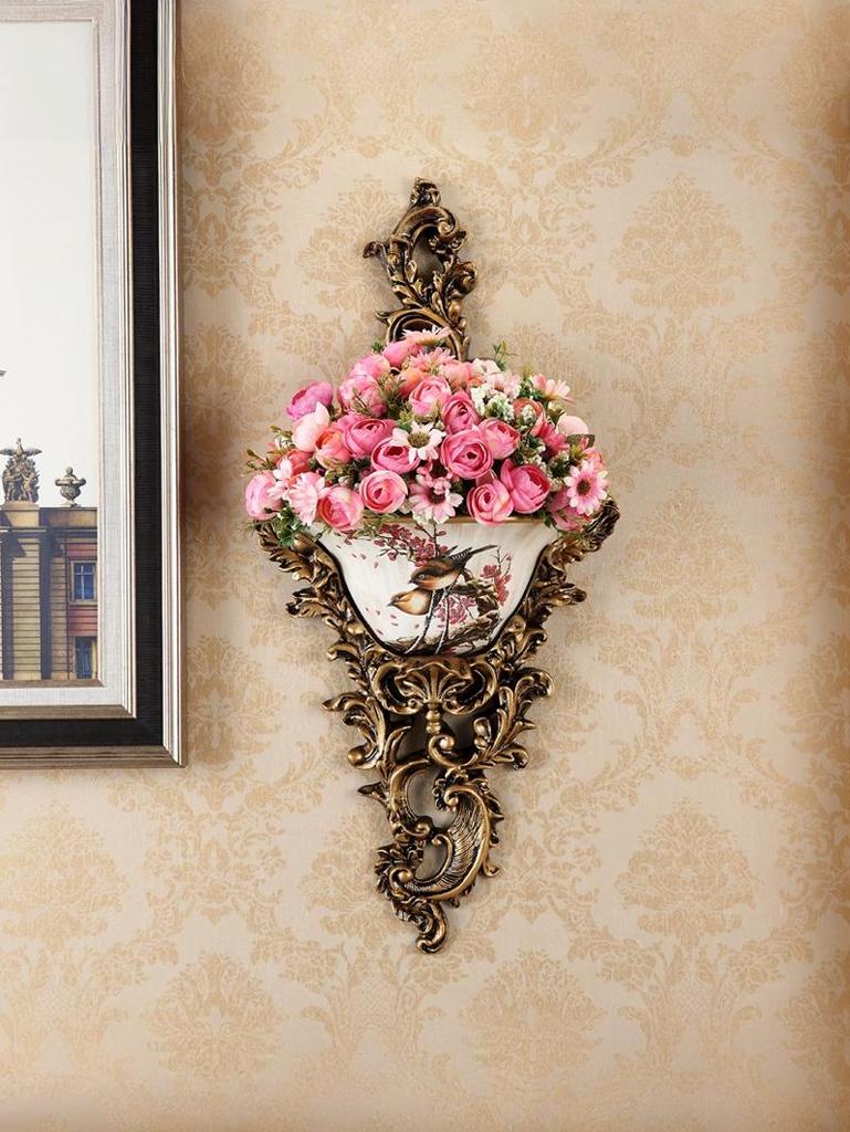 European Wall-Mounted Vase: Creative Resin Ornament for Retro Home Decor
