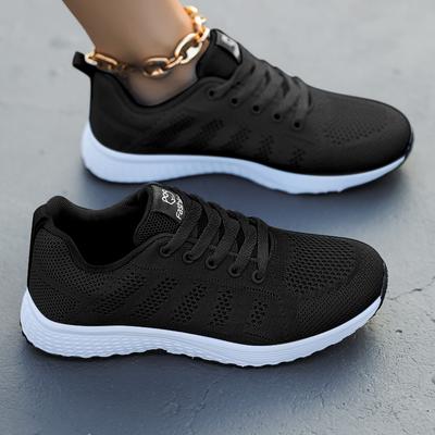 Damskie oddychające buty sportowe dla kobiet 2024 casualowe buty tenisowe do chodzenia siateczkowe buty do biegania sneakersy na platformie obuwie damskie