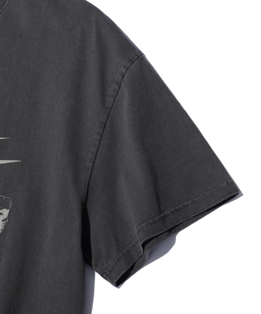 CRITIC Pigment Racing Critic Car T-Shirts Charcoal