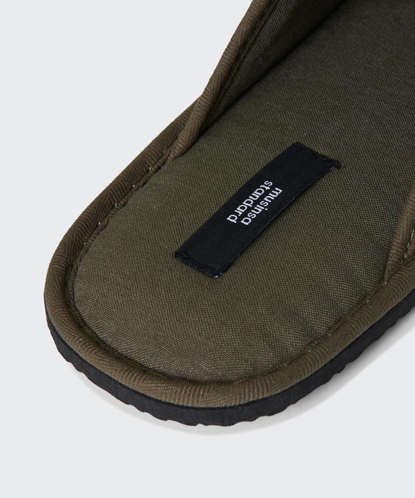 Musinsa Standard Onion Quilted Room Shoes [Khaki]