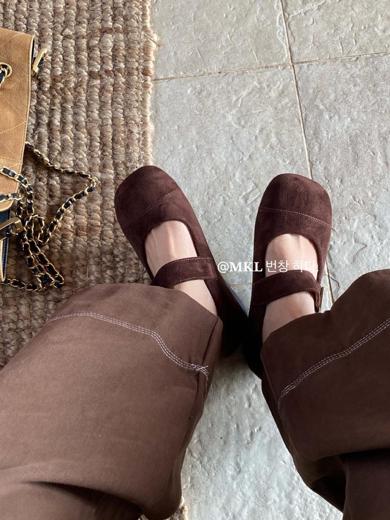 2025 autumn and winter new retro Mori round head Mary Jane shoes women's night breeze gentle shallow mouth single shoes ladyshoes