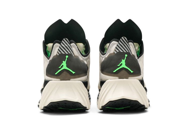 Men's Sneakers Jordan Zoom Trunner Ultimate Light Orewood Brown Light Orewood Brown/Black-Rage Green