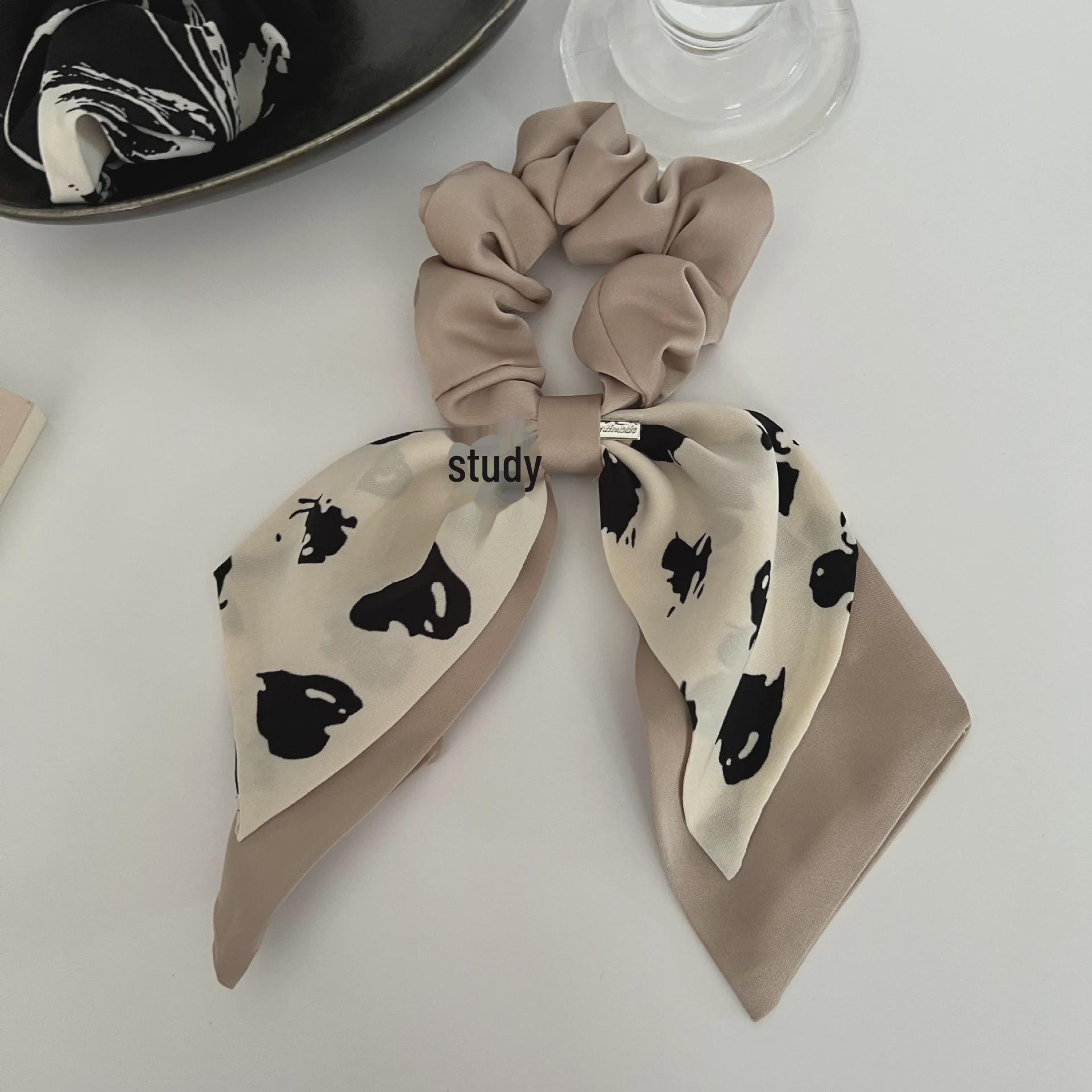 

Кільце для волосся з атласним бантом у французькому стилі для жінок