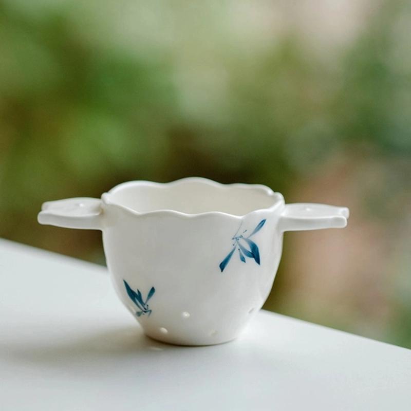 Ceramic Butterfly Rabbit Tea Filter – Hand-Painted Creative Tea Separator for Kung Fu Tea
