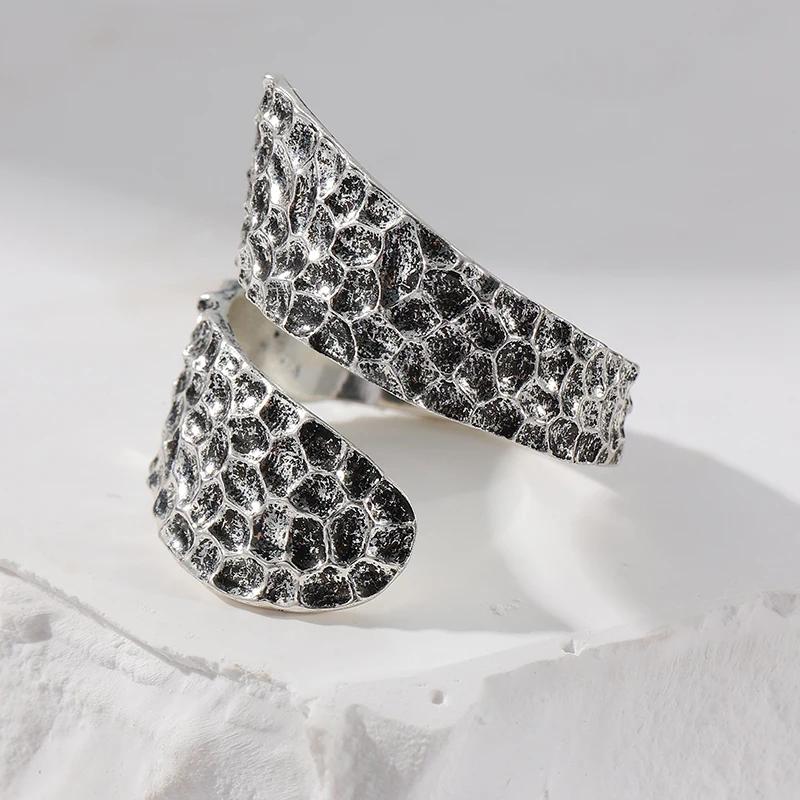 Creative Simple Vintage Opening Adjustable Ring Irregular Hammered Metal CopperColor Ring Banquet Party Accessories Ring
