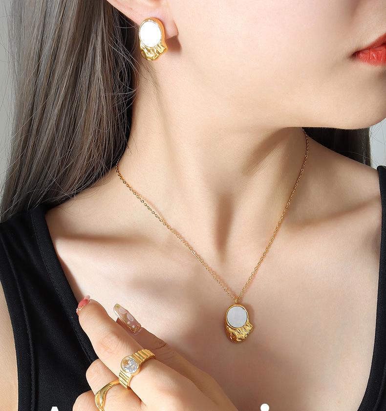 Korean-Inspired Irregular Mother-of-Pearl Pendant Necklace & Earring Gold-Plated Set
