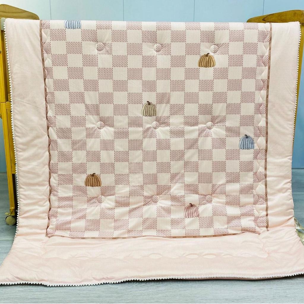 Cartoon Cute Autumn and Winter Baby Warm Nap Quilt, Kindergarten Feather Silk Cotton