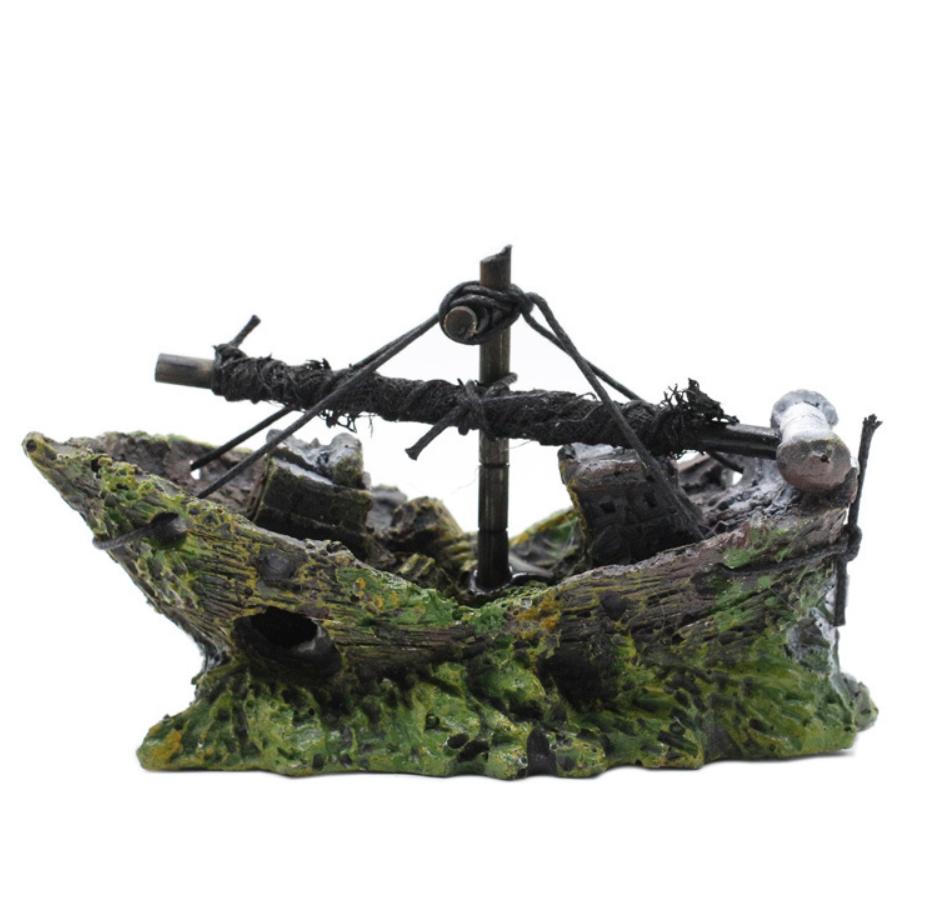 Random Style Fish Tank Shipwreck Pirate Ship Ornament Simulation Underwater World Fish Tank Landscape Ornament Resin Decoration